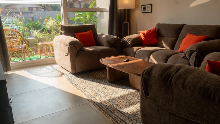 Living room image 5