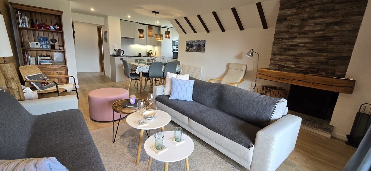 Top performing Airbnb: Completely renovated in downtown Montana in Crans Montana