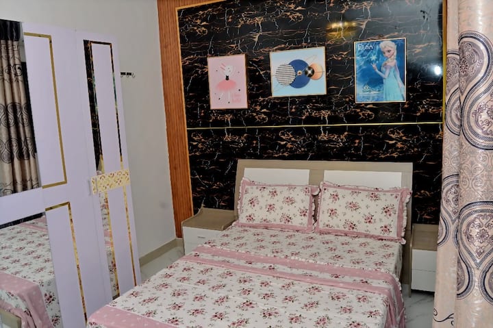 غرفة النوم 2