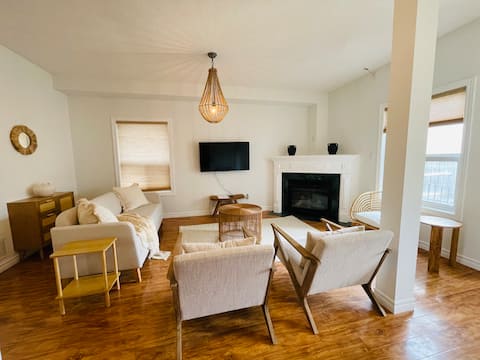 Successful Airbnb property: Boho Breeze on Mapleview in Barrie