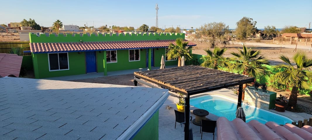 Entire home with 2 bedrooms in Mexicali - Tropical Serene Casita Retreat