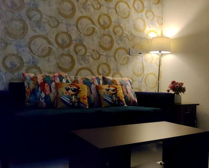 Maharaja-privacy|near Airport|self-checkin - Zirakpur
