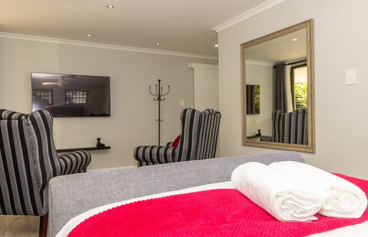 Alta Sierra gallery image 5