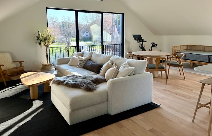 Ash + Timber | Forest Sauna Suite Near Portland - Yarmouth, ME