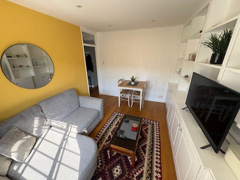 Successful Airbnb property: Angel 1-bed Upper Street Flat with Free Parking in Islington