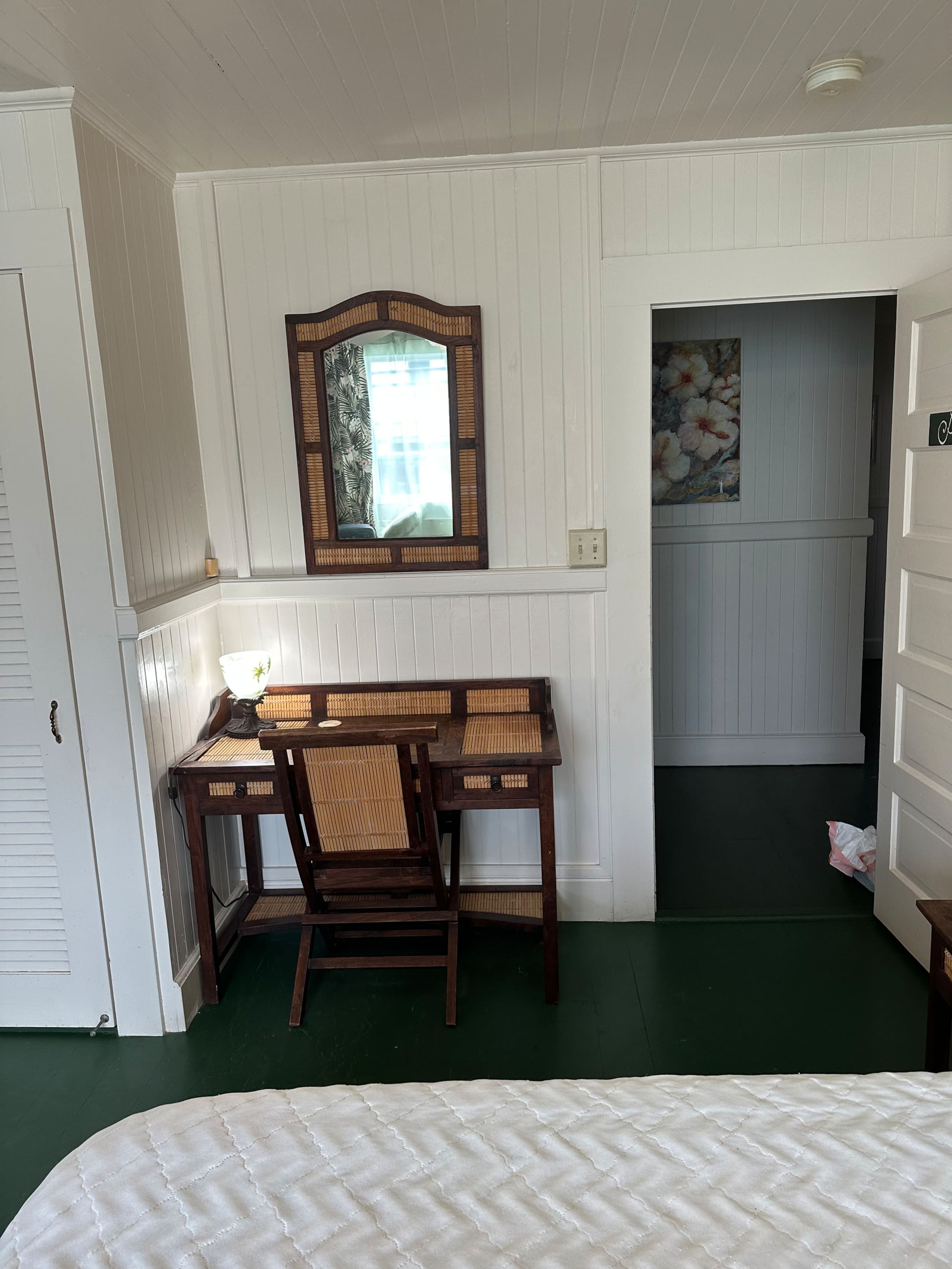 Home in Hilo · ★4.44 · 1 bedroom · 2 beds · 3.5 private baths - Image 4