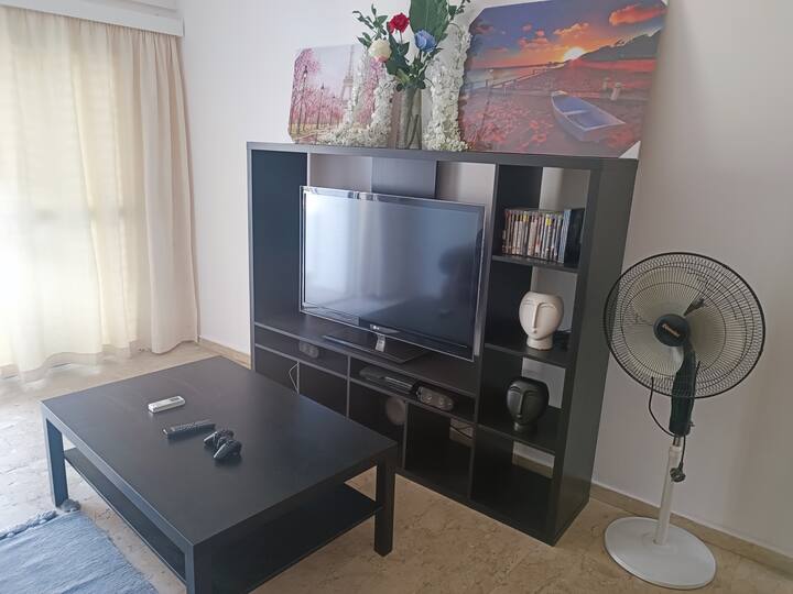 Holiday Apartment For Rent - Ороклини