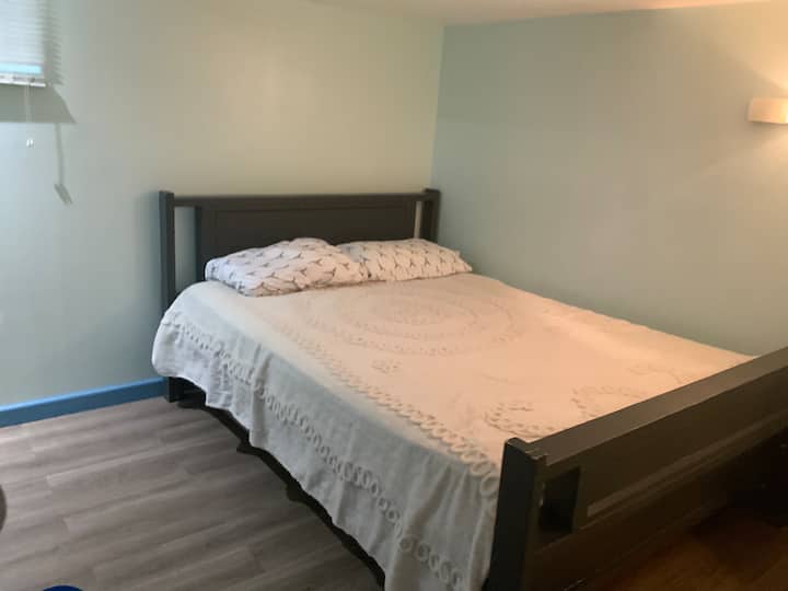 We Are Friendly And Honest - Lloydminster
