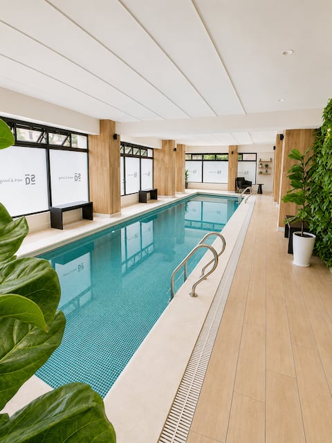 Central apartment with 24-hour heated pool