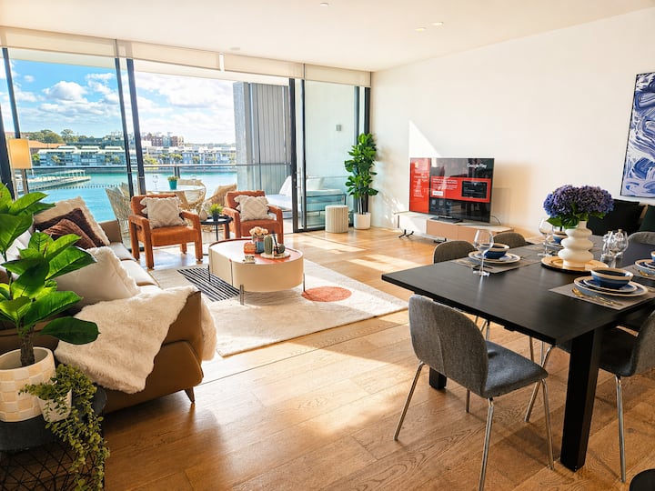 Absolute Waterfront Living In Barangaroo! - Manly