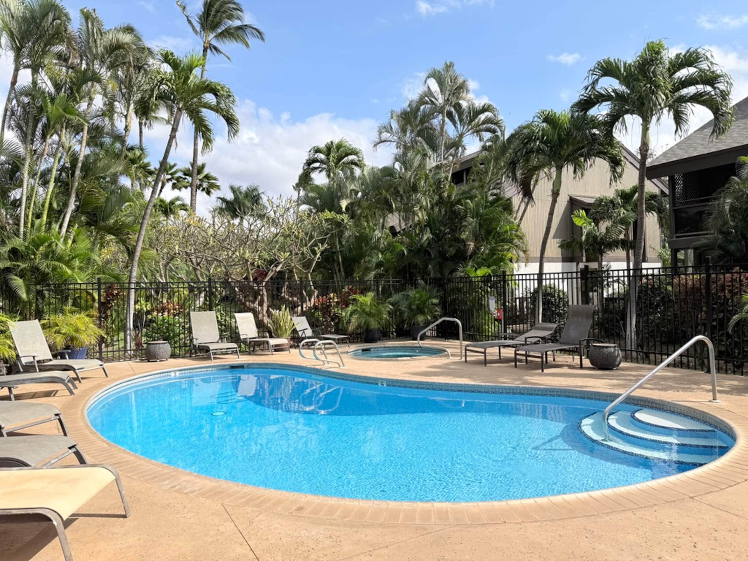 Loft Comfort/ZenGarden/Kihei/Beach/Pool/King Bed - Image 40