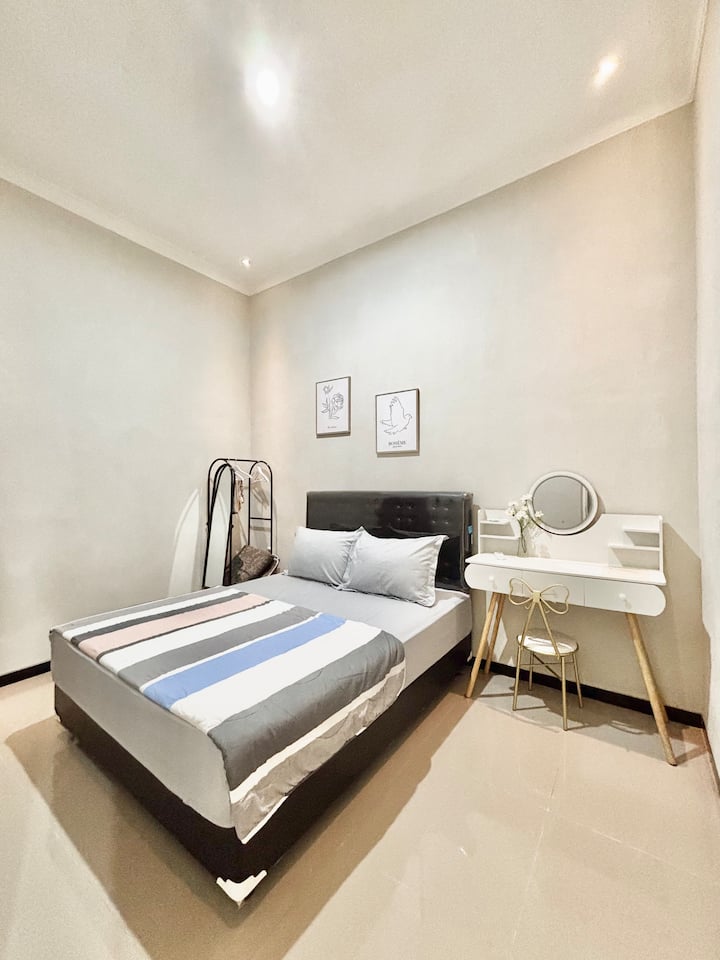 غرفة النوم 2