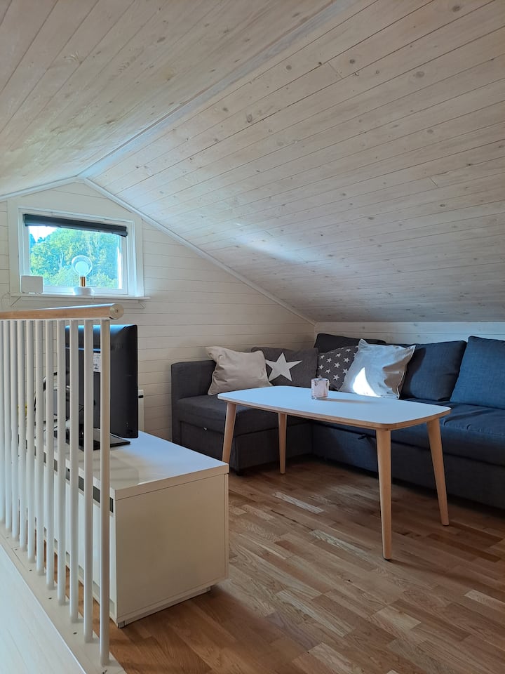 Modern Lgh Med Uteplats Vid äNgar, Skog Och Hav - Ljungskile