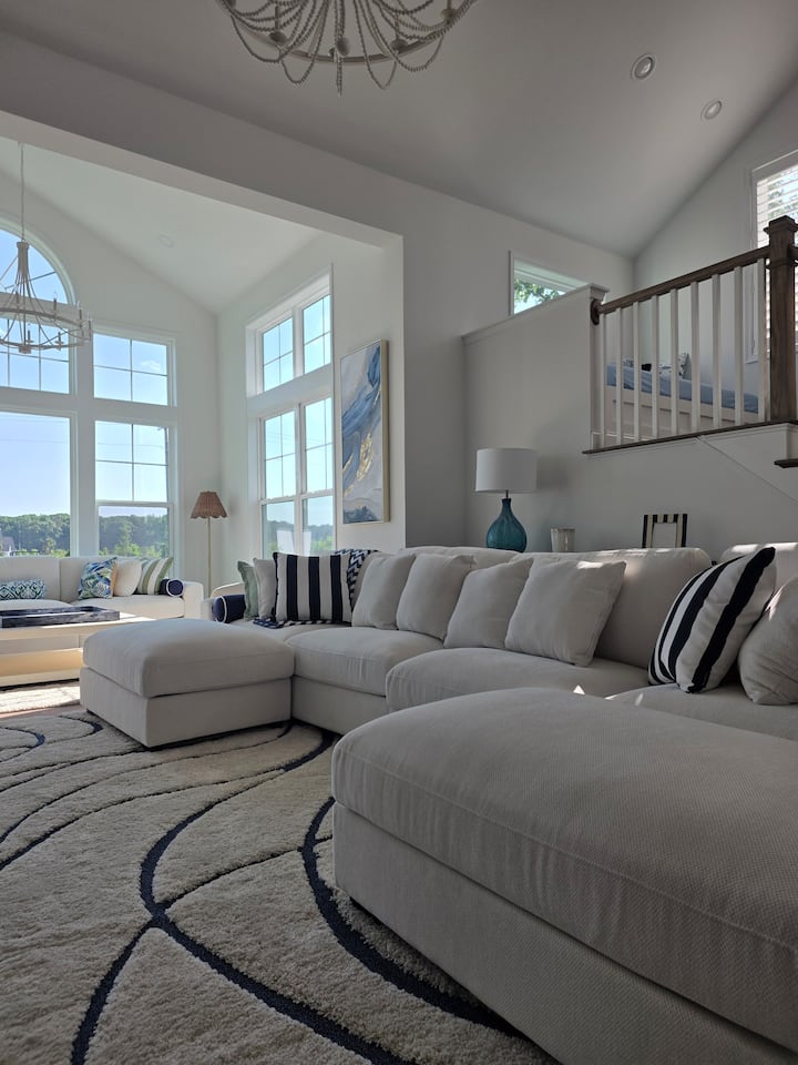 The Blue Estate At Rehoboth Beach - Lewes, DE