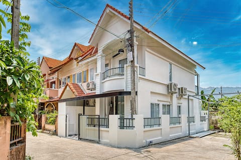 New 4 Bedroom House Local Area Stellar