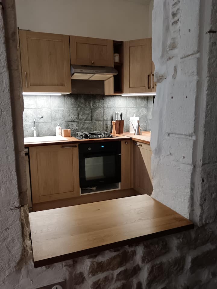 Au Cœur De L'histoire - ibis Styles Nimes Gare Centre