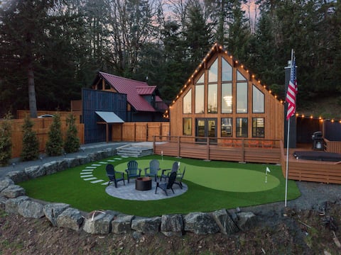 Luxury A-Frame CABIN with River-View