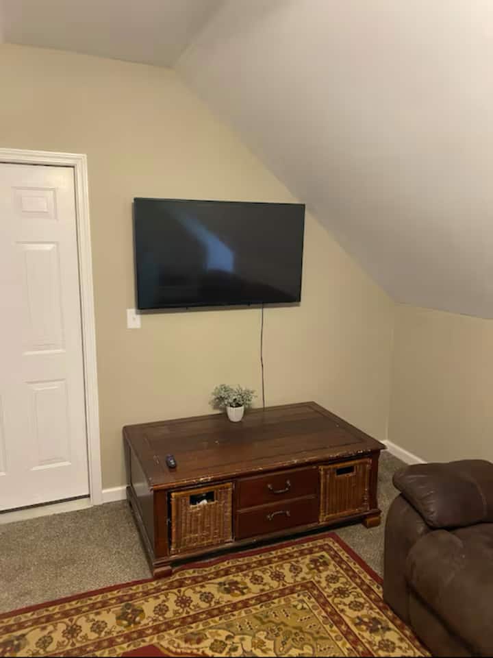The Upper Story Suite - Smyrna, TN