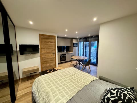 Popular Airbnb listing: The Old Village Hideout in Les Gets