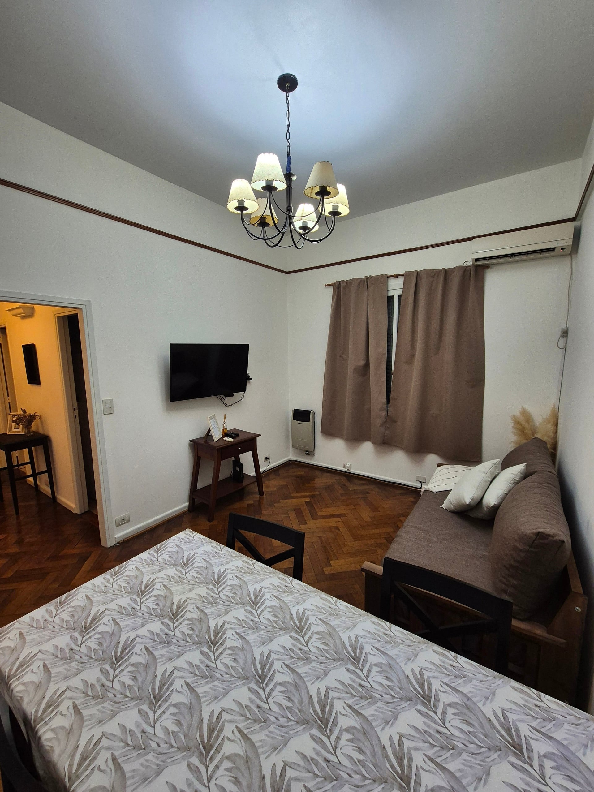 One-bedroom apartment in Monserrat