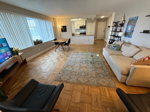 Top performing Airbnb: 2Bedroom Apartment At Hancock With Free Parking in Fairfax