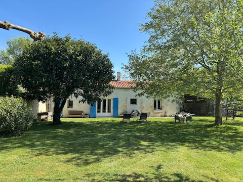 Peaceful haven in the countryside 
Saint agnant 17