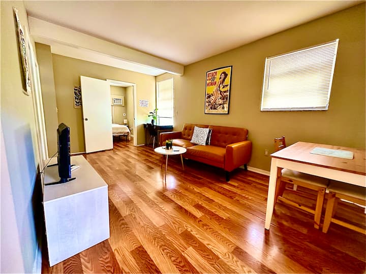 Tropical Getaway 5 Mins To Beach Free Parking - Dania Beach, FL