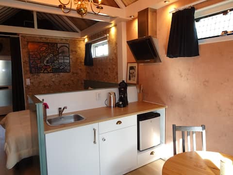 Successful Airbnb property: Bij Sjoerd - tiny house in Bakkum Zuid