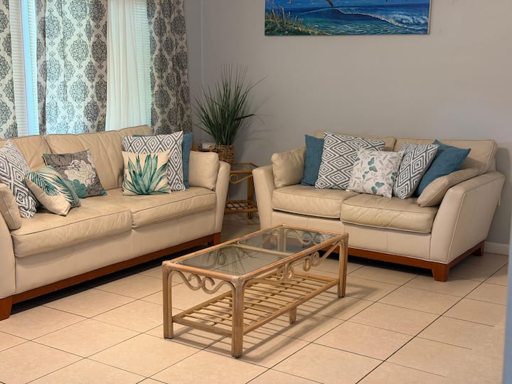 Heated Pool & Spa, 3 Bd, 2 Bth, Close To The Beach - Siesta Key, FL