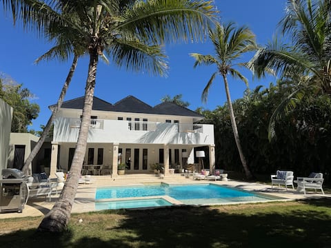 Luxury Villa in Tortuga Bay, Punta Cana Resort
