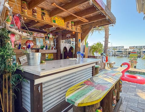 Waterfront/ Sunsets/ Heated Pool/ Tiki Bar/ Dock