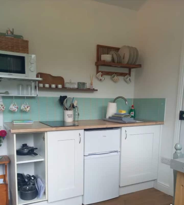 The Old Caravan - Gloucestershire