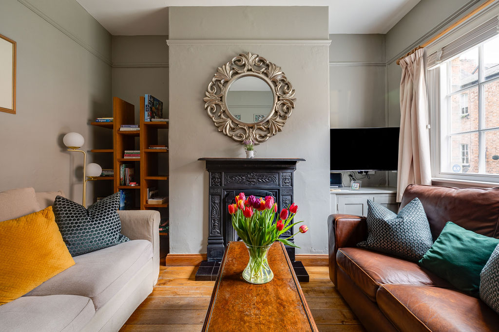Successful Airbnb property: Gamul Place Quiet Location Within the City Walls in Chester Castle