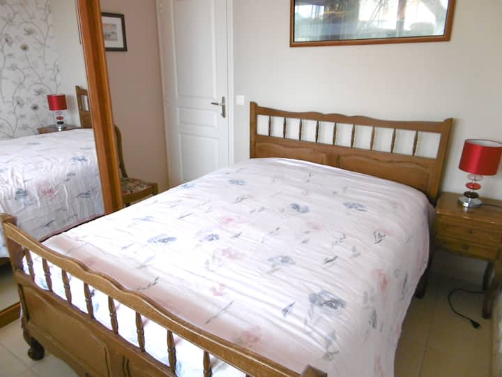 საძინებელი 1