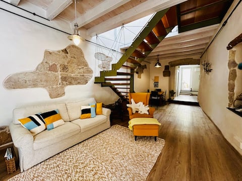 Successful Airbnb property: old and modern with design in Sant'antioco
