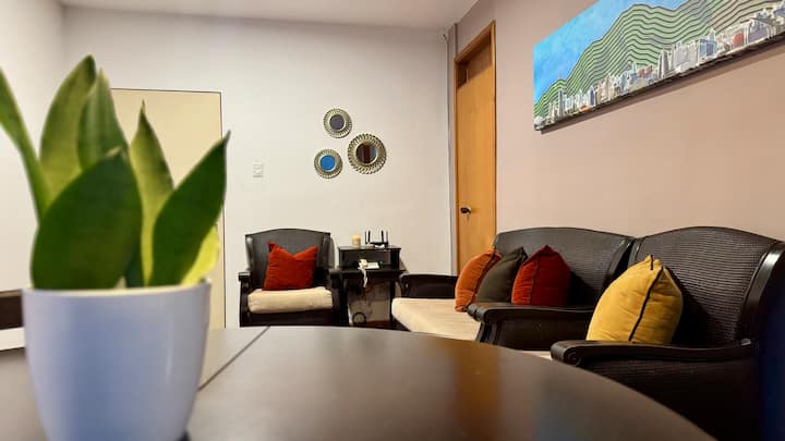 Tu Refugio Ideal En La Mejor Zona De Caracas - Caracas
