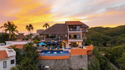 Elegant Tropical Villa ~ Daily Staff, Pool & Beach