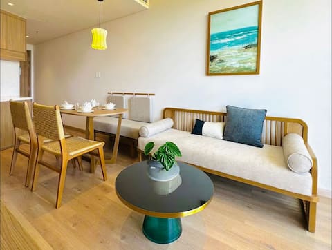 The Oasis Luxury Condo 2BR w/ Pool& Bathtub AnBang