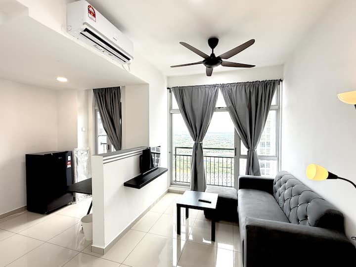 Lovers Park Seri Alam Netlfix By Stay - Pasir Gudang