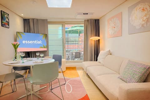 Seoul Gangnam Seocho Station/Samsung Station Coex 12 minutes/Lotte Tower 20 minutes/Myeongdong Hongd