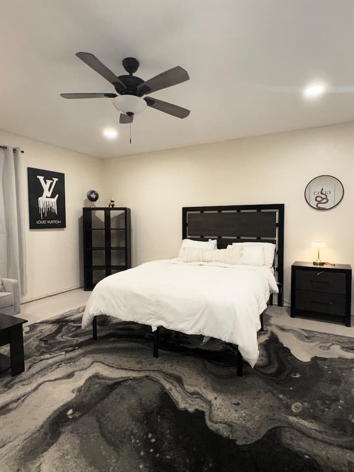 Luxury Master Suite 15min From Downtown - Lancaster, TX