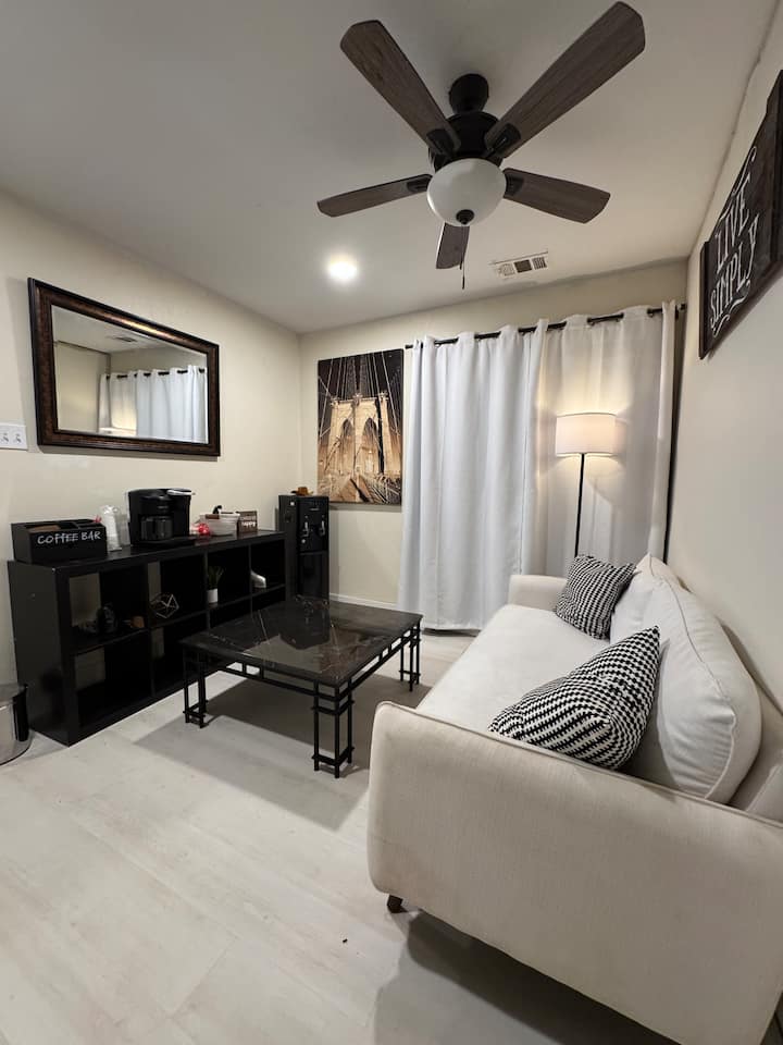 Luxury Master Suite 15min From Downtown - Lancaster, TX