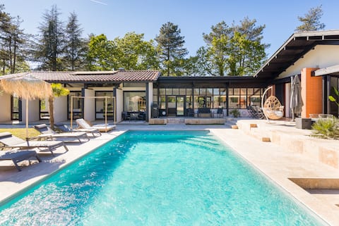 Estate 6 bedrooms. Private pool & Jacuzzi Montauban