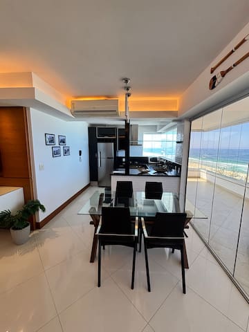 Praia do Pepê – Vista de cinema – Apto 2 Quartos