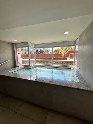 Praia do Pepê – Vista de cinema – Apto 2 Quartos gallery image 3