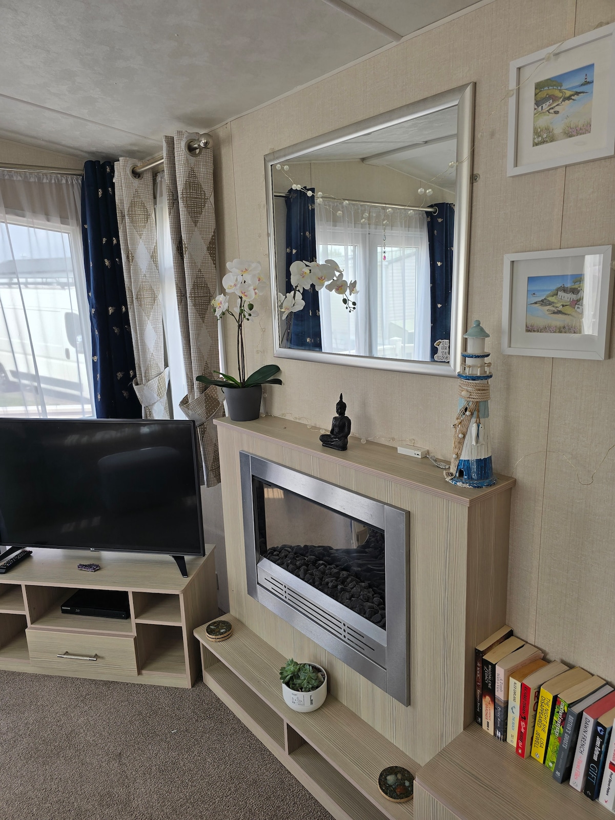 Top Airbnb: Cabin By The Sea in Pevensey