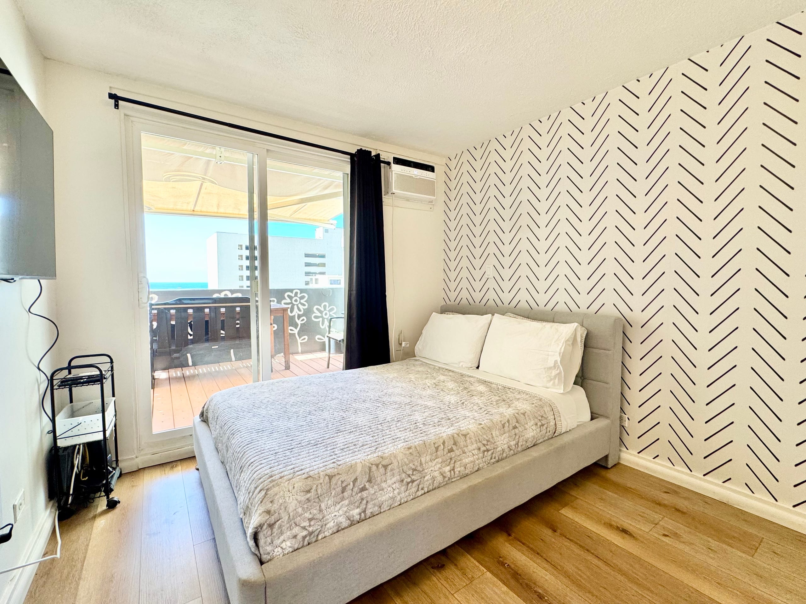 Rental unit in Honolulu · ★4.92 · Studio · 1 bed · 1 bath - Image 1