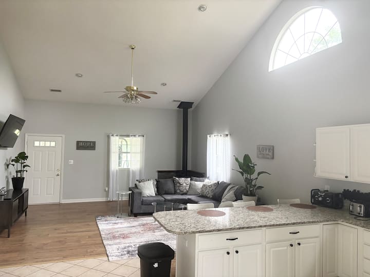 "Experience Peace At The Farm! - Davidson, NC
