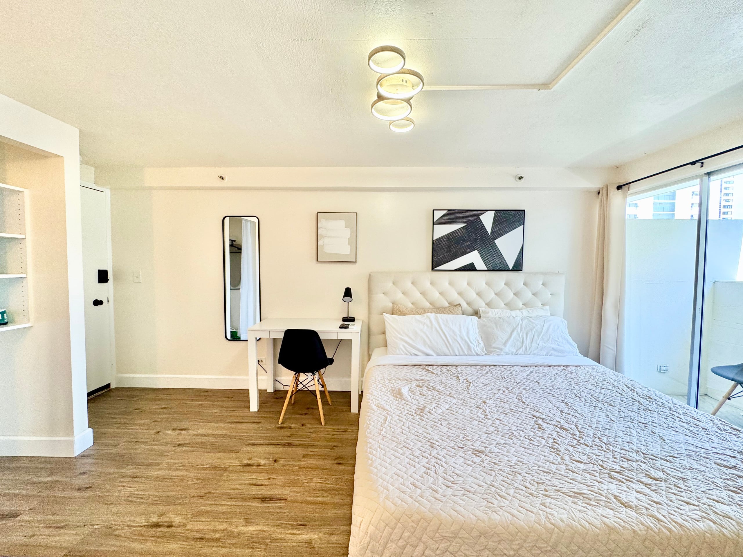 Cute studio in central Waikiki - Image 7
