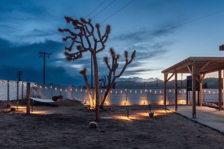 Modern Desert Oasis - Houses for Rent in Yucca Valley, California